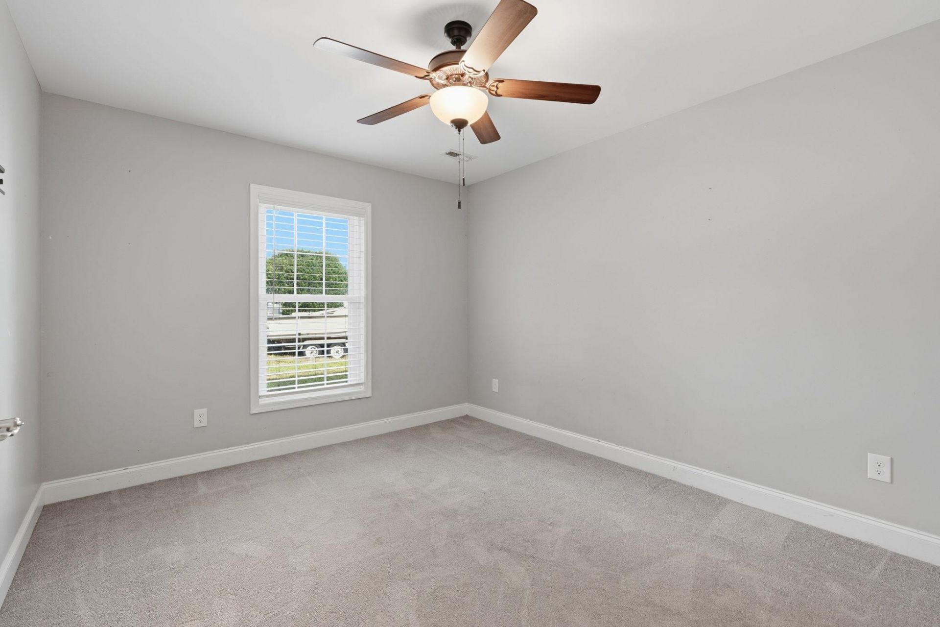 534 Waverly Loop Photo 25