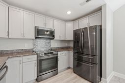 534 Waverly Loop photo 4