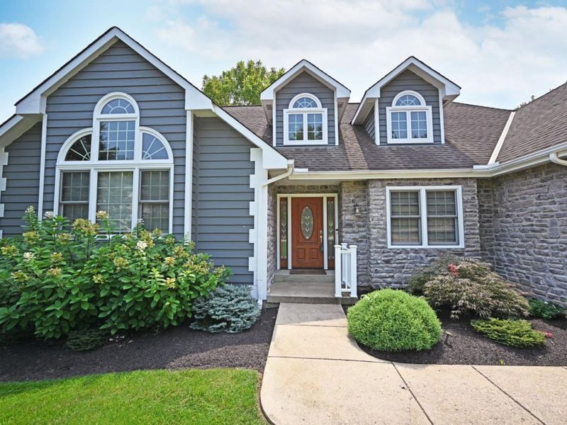 8405 Toddcreek Circle, West Chester, OH 45069 Photo 3