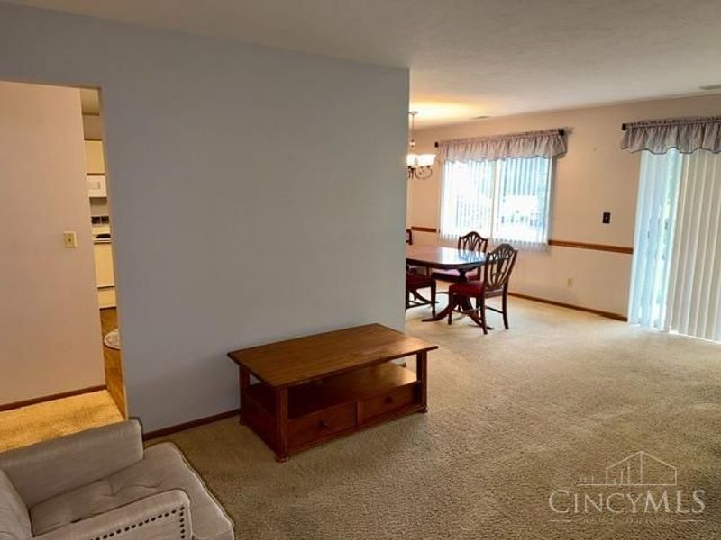 5170 Old Oak Trail, Unit 21, Cincinnati, OH 45238 Photo 3