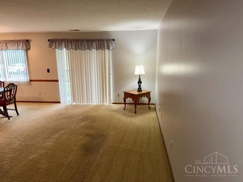 5170 Old Oak Trail, Unit 21, Cincinnati, OH 45238 Photo 4