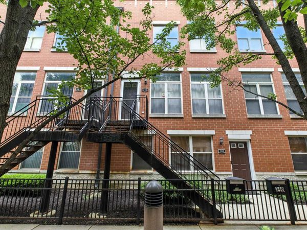 346 E 25th Place , Unit 25, Chicago, IL 60616