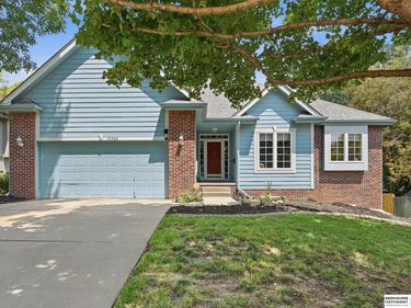 15366 Corby Street, Omaha, NE 68116