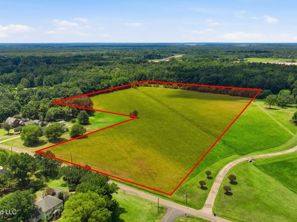 428 Country Club Road, Canton, MS 39046