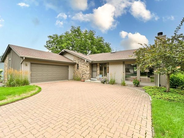 8032 S 66th STREET, Franklin, WI 53132