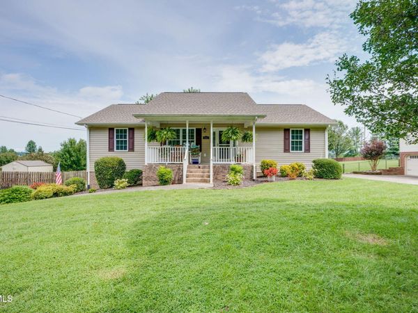 521 Ridgecrest Road, Jonesborough, TN 37659