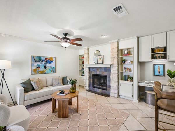 2412 Enfield RD, Unit 8, Austin, TX 78703
