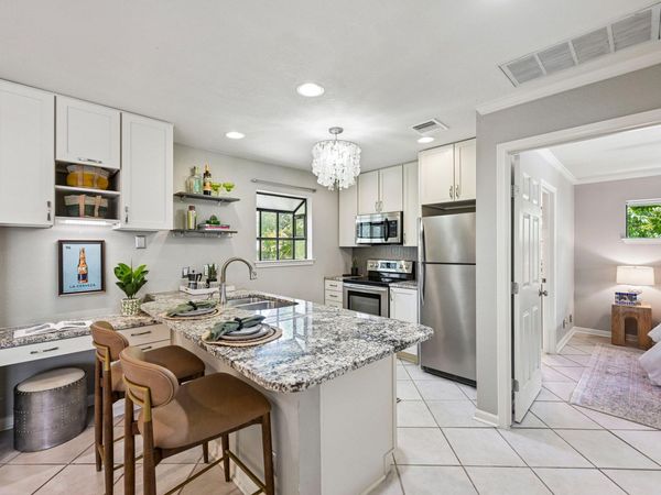 2412 Enfield RD, Unit 8, Austin, TX 78703
