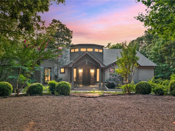 2553 N Sherwood Lane , Fayetteville, AR 72703