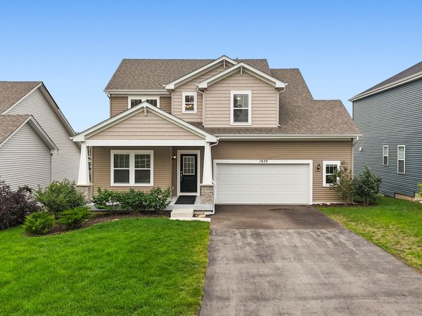 1630 Monte Vista Dr, Lake Geneva, WI 53147