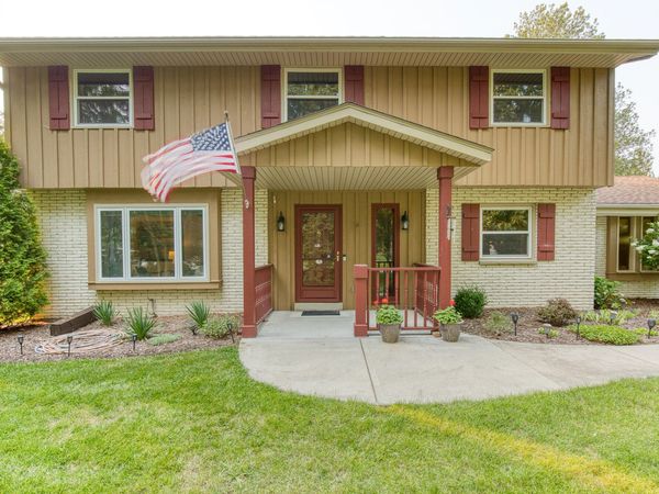 S64W12622 Tennyson Ln, Muskego, WI 53150