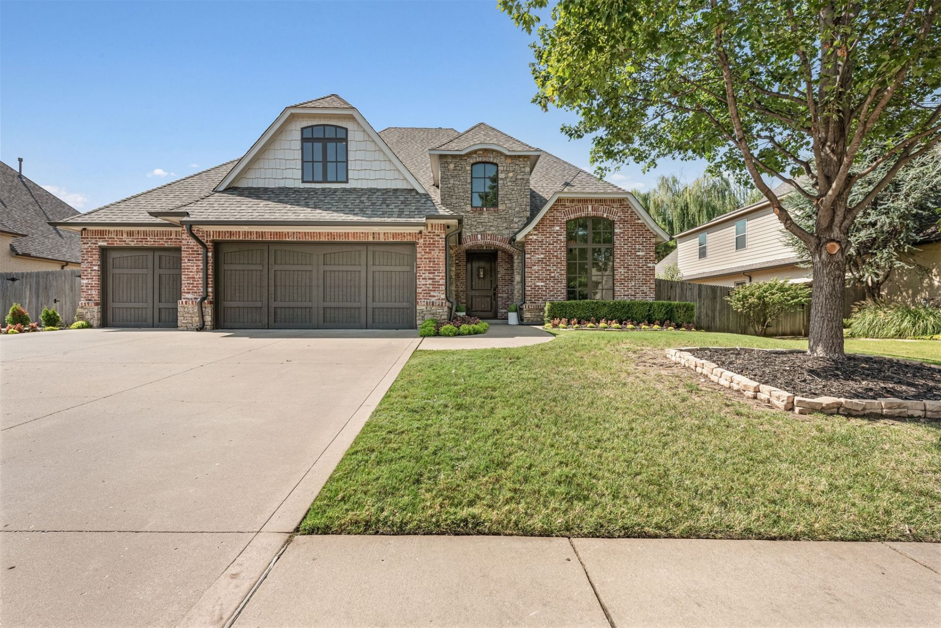 9410 E 107th Place S, Tulsa, OK 74133 Main Photo