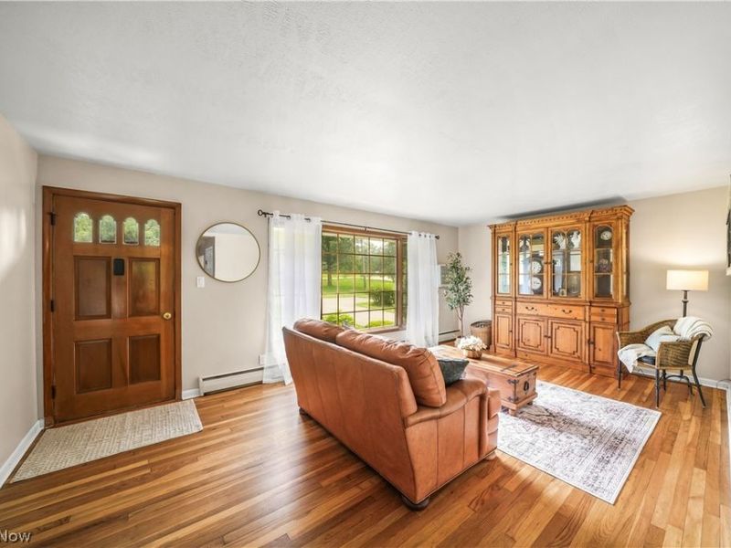 8860 Crackel Road, Chagrin Falls, OH 44023 Photo 3