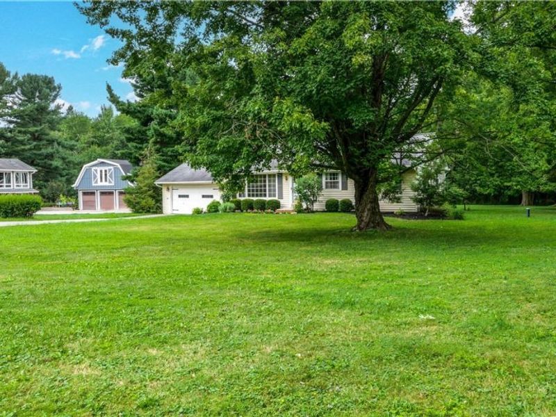 8860 Crackel Road, Chagrin Falls, OH 44023 Photo 32