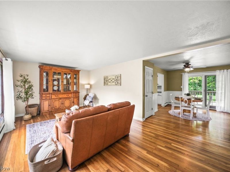 8860 Crackel Road, Chagrin Falls, OH 44023 Photo 4