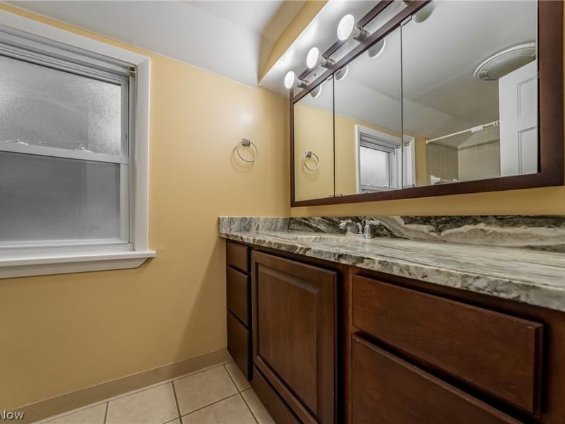 4828 Westbourne Road, Lyndhurst, OH 44124 Photo 14
