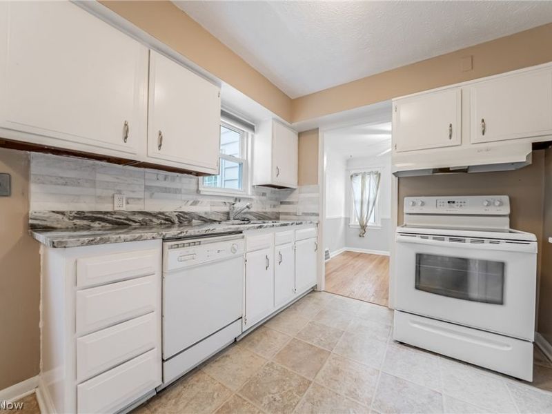 4828 Westbourne Road, Lyndhurst, OH 44124 Photo 7