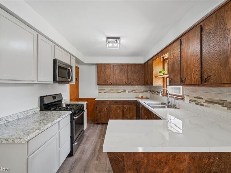 1264 Everbright Drive, Uniontown, OH 44685 Photo 14
