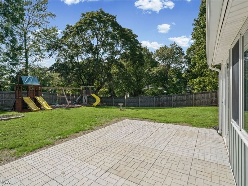 1264 Everbright Drive, Uniontown, OH 44685 Photo 5