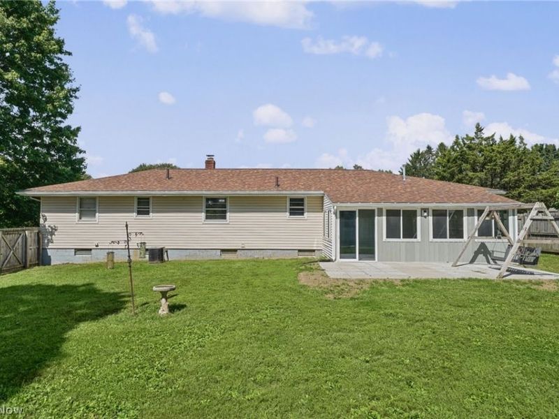 1264 Everbright Drive, Uniontown, OH 44685 Photo 6