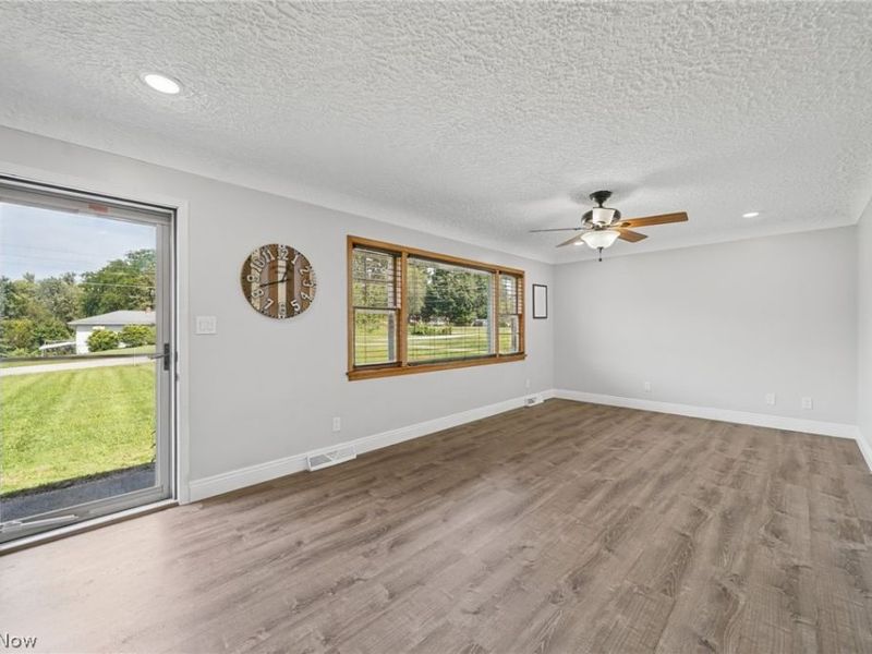 1264 Everbright Drive, Uniontown, OH 44685 Photo 9