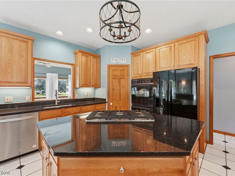 46787 Middle Ridge Road, Amherst, OH 44001 Photo 9
