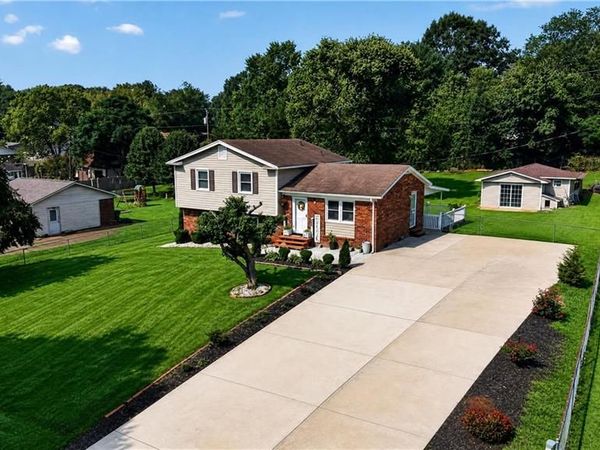 202 Harvest Drive , King, NC 27021