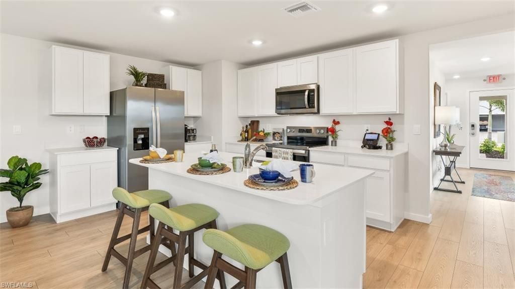 1246 Brooklands Dr , Fort Myers, FL 33905 Photo