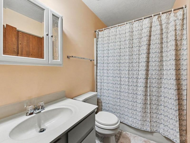 5354 Werk Road, Unit 8, Green Township, OH 45248 Photo 12