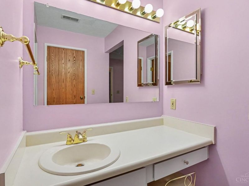 5354 Werk Road, Unit 8, Green Township, OH 45248 Photo 19