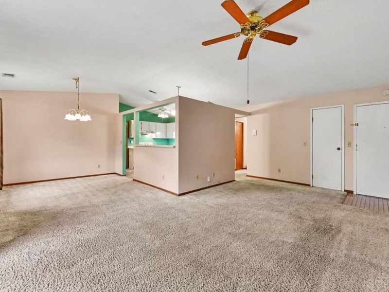 5354 Werk Road, Unit 8, Green Township, OH 45248 Photo 2