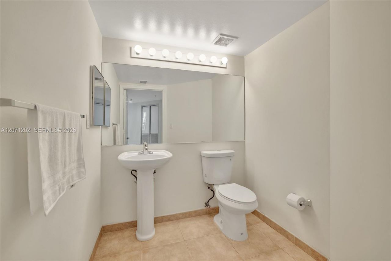 2080 S Ocean Dr , Unit 1102, Hallandale Beach, FL 33009 Photo