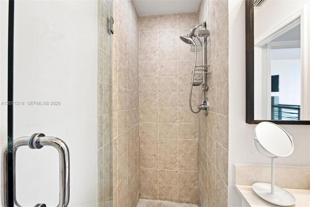 60 SW 13th St , Unit 4602, Miami, FL 33130 Photo