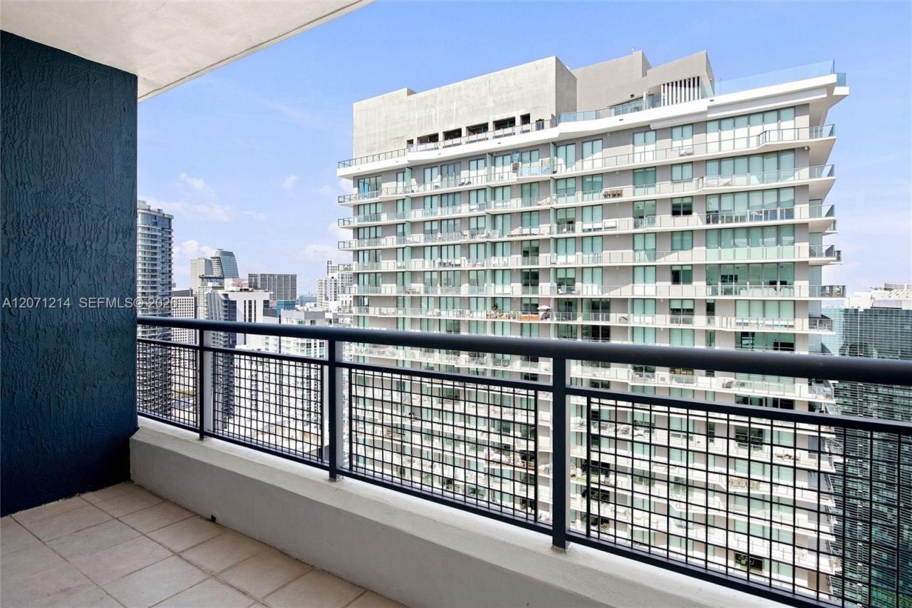 60 SW 13th St , Unit 4602, Miami, FL 33130 Photo
