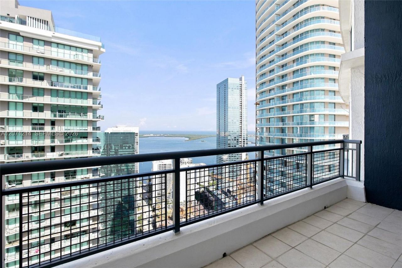 60 SW 13th St , Unit 4602, Miami, FL 33130 Photo