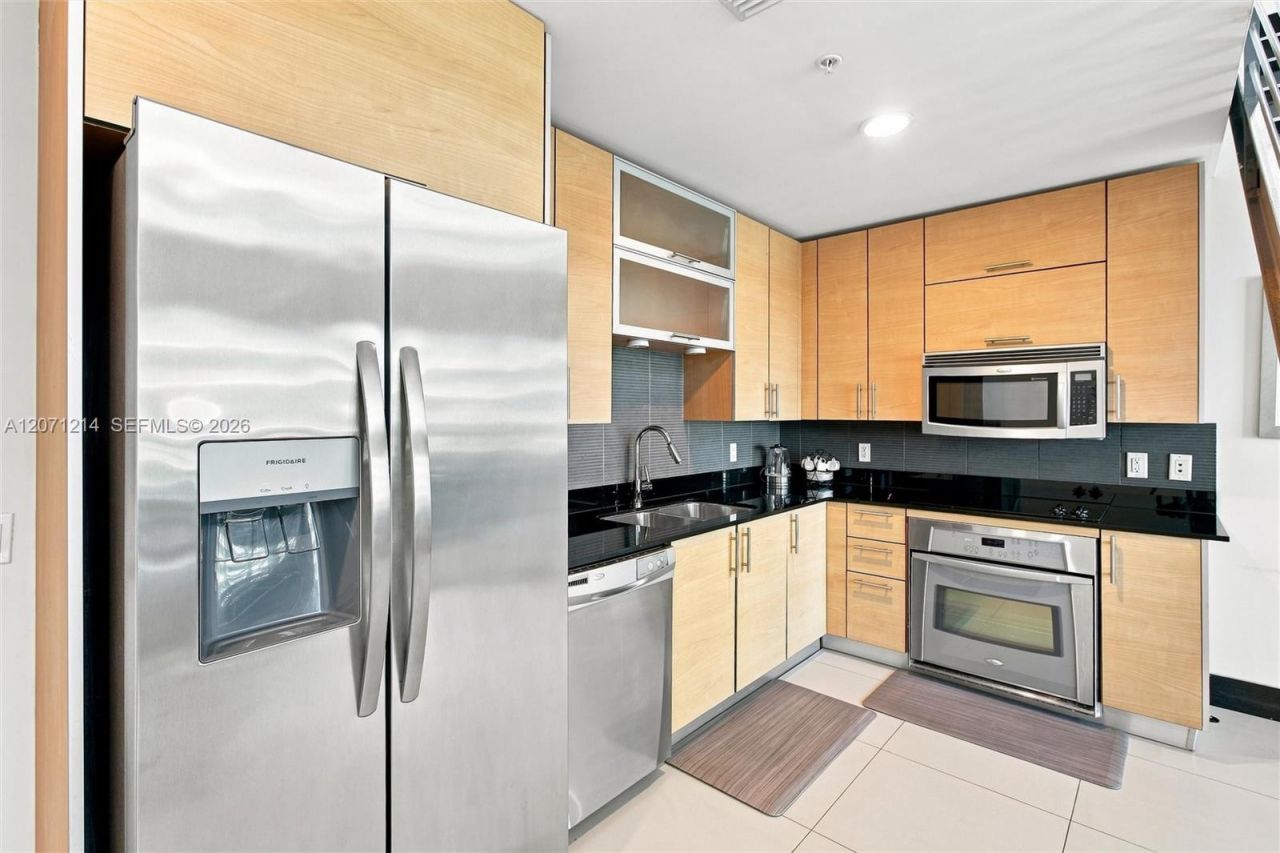 60 SW 13th St , Unit 4602, Miami, FL 33130 Photo
