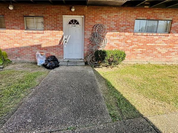 3838 PONTCHARTRAIN Drive, Unit C-108, Slidell, LA 70458