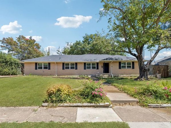 104 N Weatherred Drive, Richardson, TX 75080
