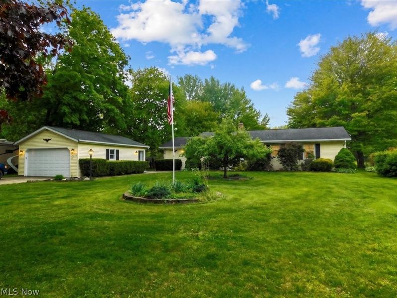 7386 Lake Road, Madison, OH 44057 Photo 1