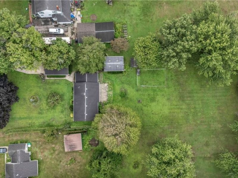 7386 Lake Road, Madison, OH 44057 Photo 6