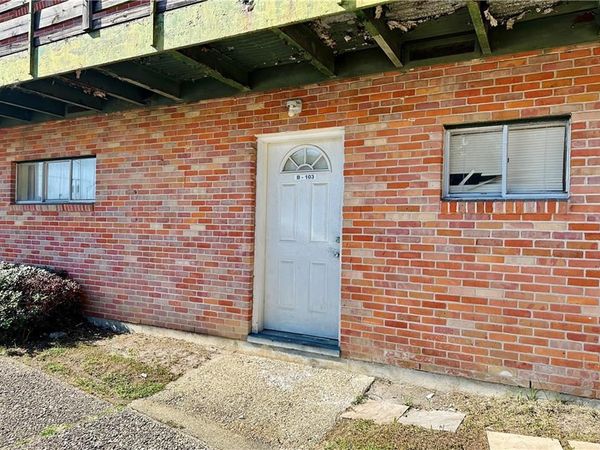 3838 PONTCHARTRAIN Drive, Unit B-103, Slidell, LA 70458