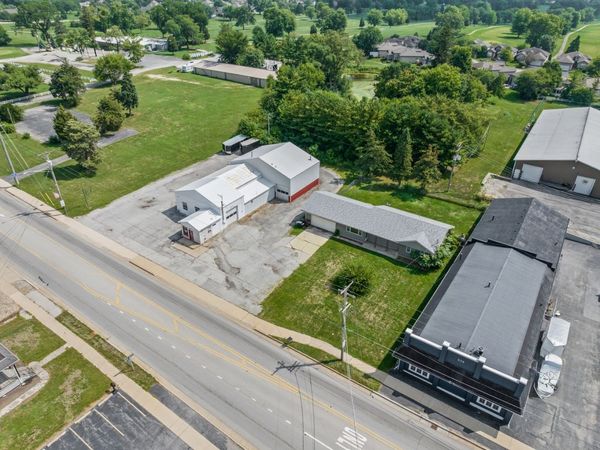 525 S Dixie Highway , Beecher, IL 60401