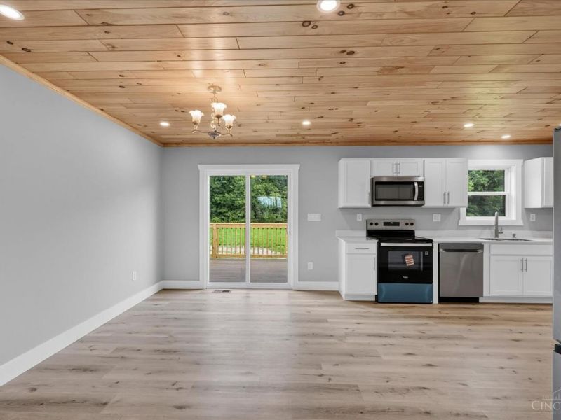 388 Silver Lane, Winchester, OH 45697 Photo 8