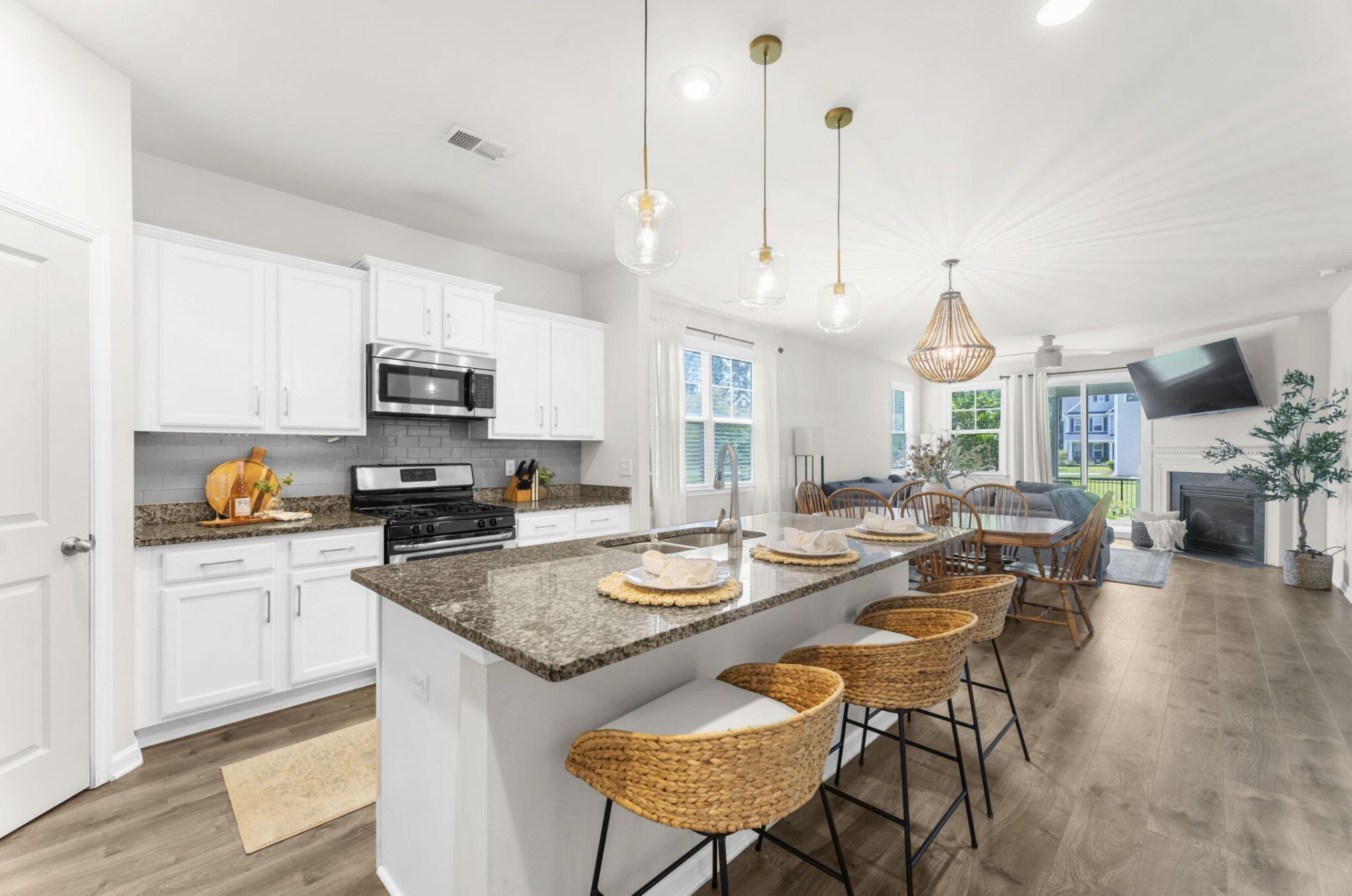 2505 Hummingbird Lane Photo 4