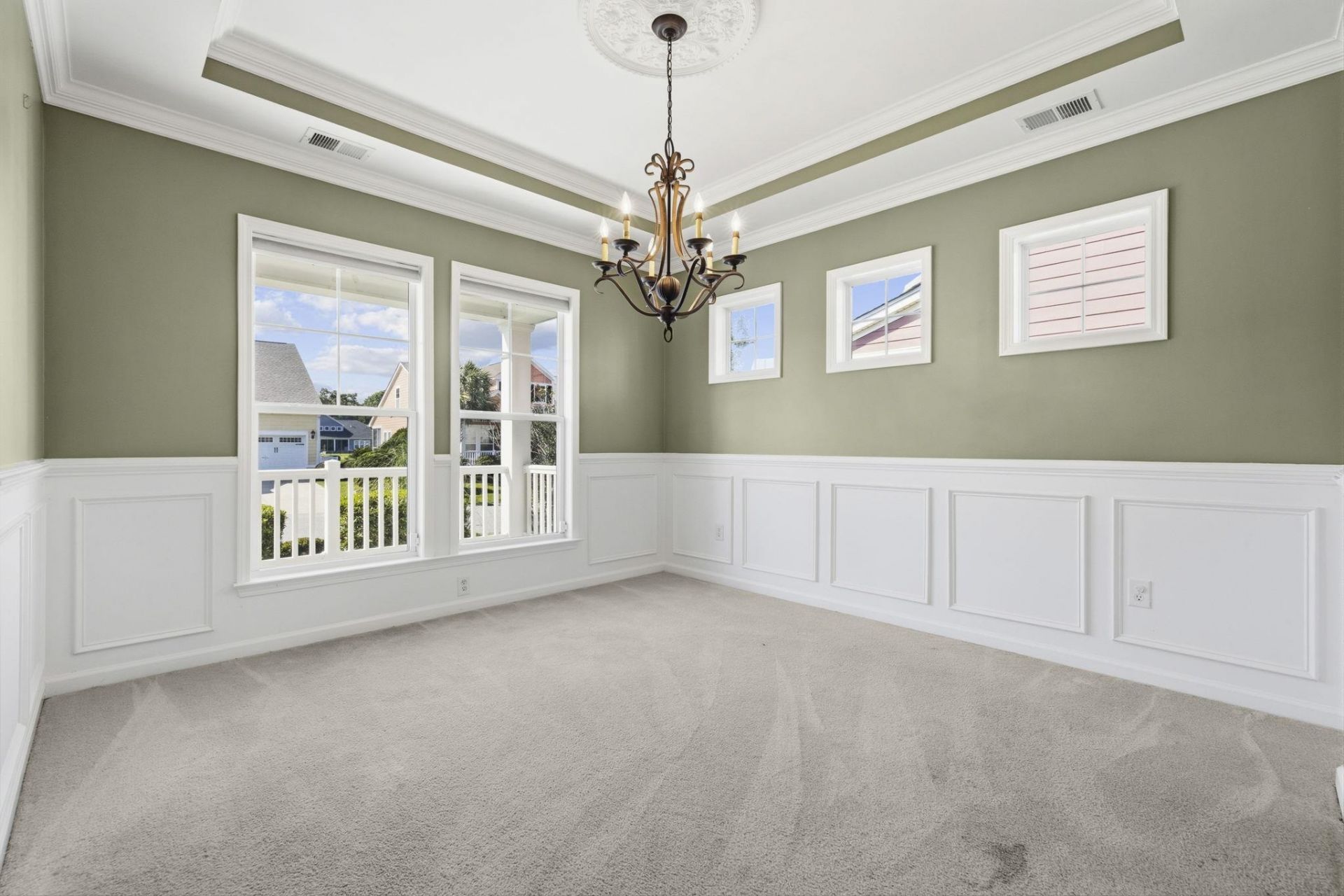 732 Dreamland Dr. Photo 10