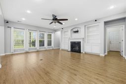 732 Dreamland Dr. photo 4