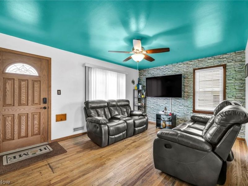 10615 Bellaire Road, Cleveland, OH 44111 Photo 4