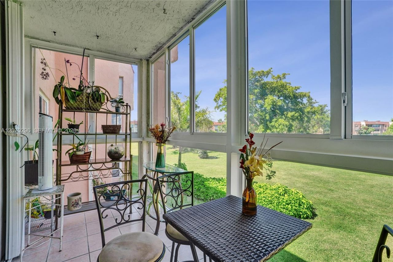 9461 Sunrise Lakes Blvd, Unit 208, Sunrise, FL 33322 Photo