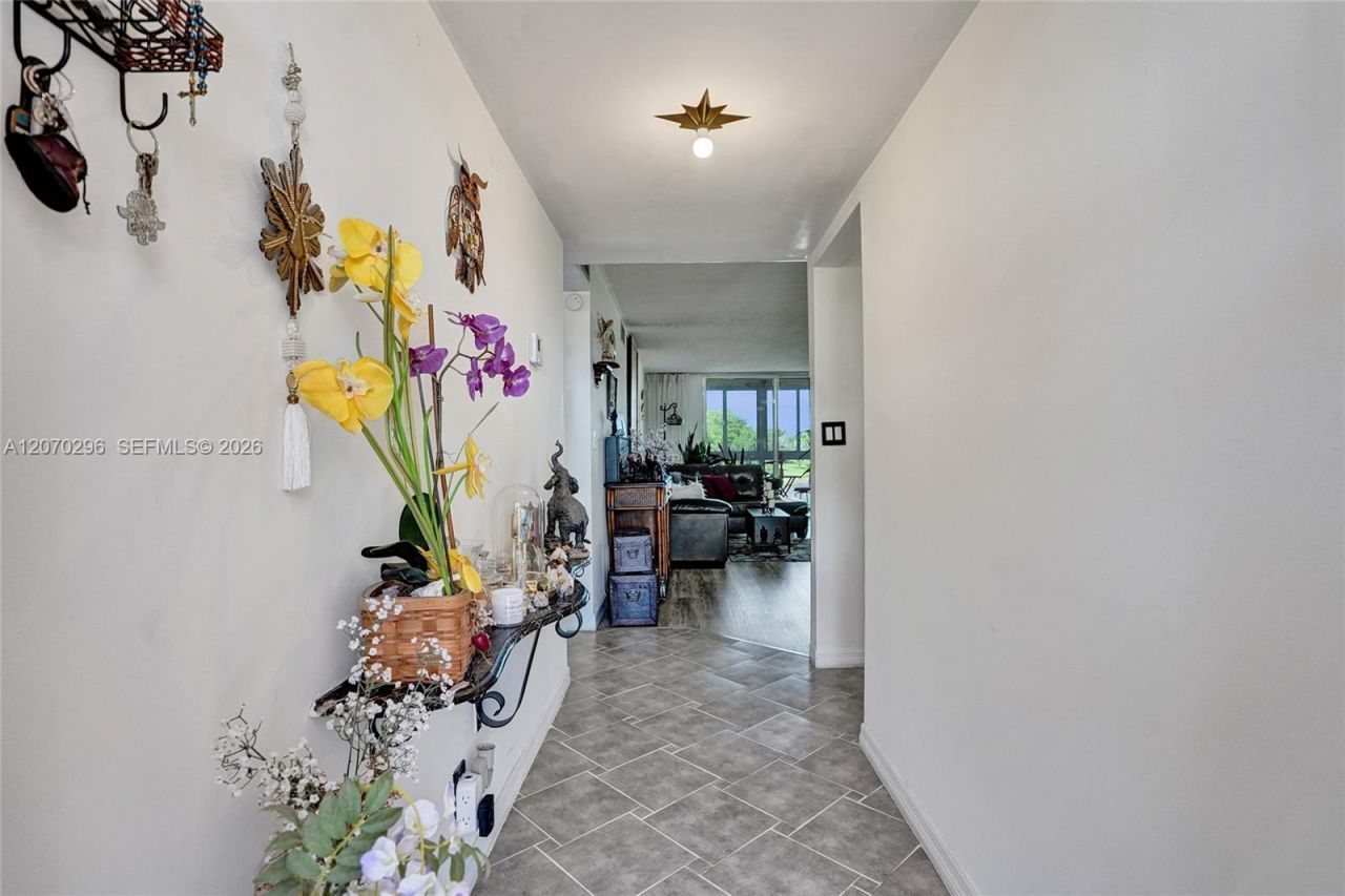 9461 Sunrise Lakes Blvd, Unit 208, Sunrise, FL 33322 Photo