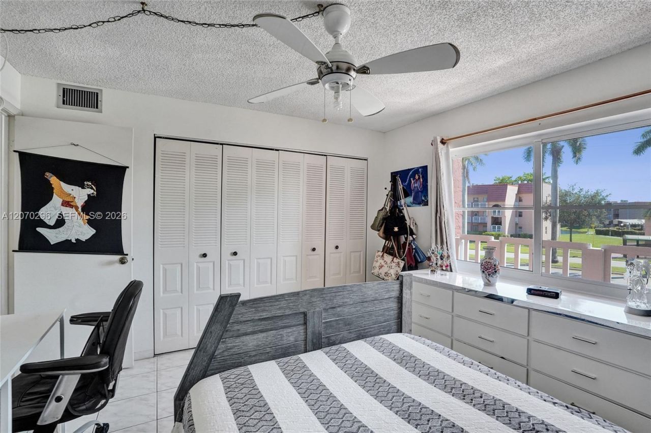 9461 Sunrise Lakes Blvd, Unit 208, Sunrise, FL 33322 Photo